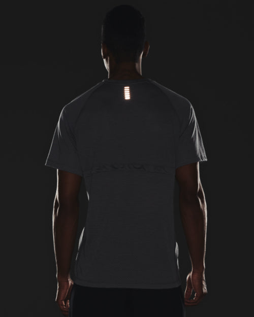 Men's UA Streaker Run Short Sleeve