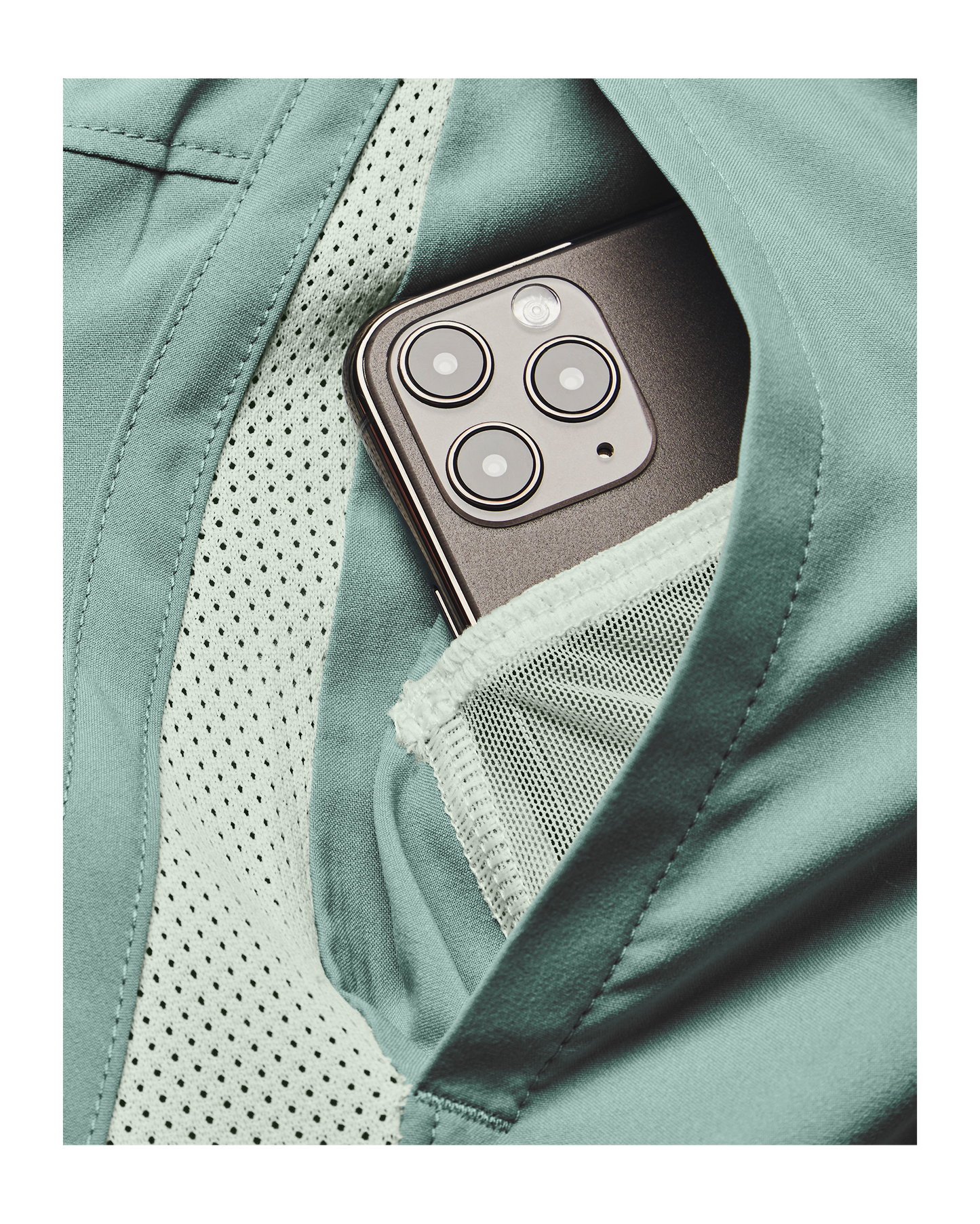 Men's UA Launch SW 7'' Wordmark  Shorts