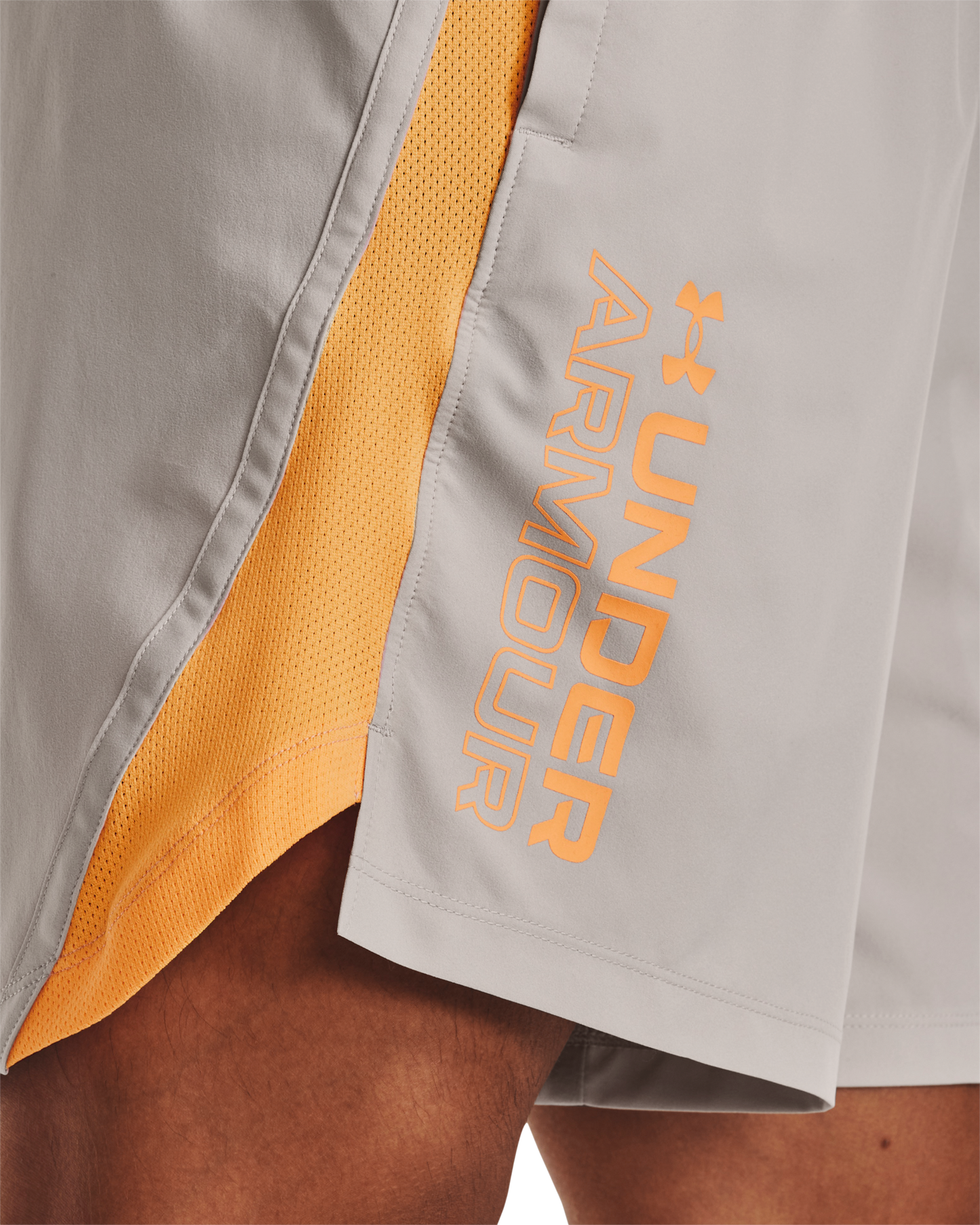Men's UA Launch SW 7'' Wordmark  Shorts